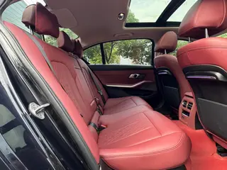 BMW 3 Series 2022 Restyling 325Li M Sports Night Suit interior photo 15 BMW 3 Series 2022 Restyling 325Li M Sports Night Suit interior photo 15