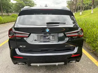 BMW X3 2022 xDrive25i M Спортивный костюм интерьер фото 14 BMW X3 2022 xDrive25i M Спортивный костюм интерьер фото 14