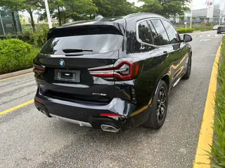BMW X3 2022 xDrive25i M Спортивный костюм интерьер фото 16 BMW X3 2022 xDrive25i M Спортивный костюм интерьер фото 16