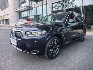 BMW X3 2022 Mise à jour xDrive25i M Ensemble de sport