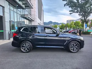 BMW X3 2022 Mise à jour xDrive25i M Ensemble de sport extérieur photo 6 BMW X3 2022 Mise à jour xDrive25i M Ensemble de sport extérieur photo 6