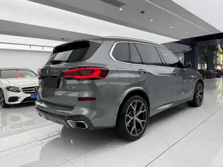BMW X5 2022 Reforma xDrive 30Li Tipo de lujo M Conjunto deportivo interior foto 10 BMW X5 2022 Reforma xDrive 30Li Tipo de lujo M Conjunto deportivo interior foto 10