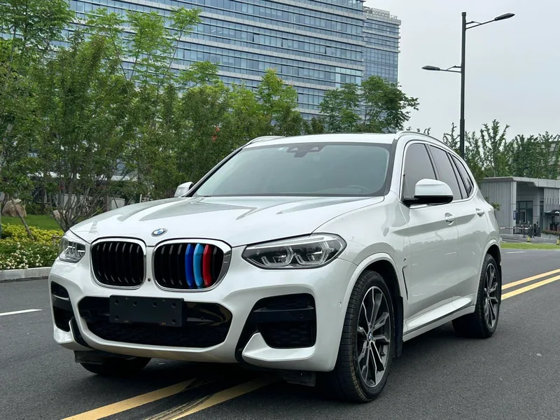 BMW X3 2021 xDrive30i Líder M Conjunto deportivo exterior foto 1 BMW X3 2021 xDrive30i Líder M Conjunto deportivo exterior foto 1