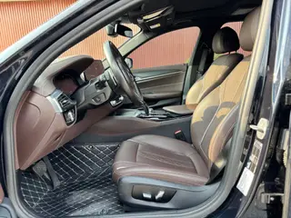 BMW 5 Series 2022 Restyling 530Li Leading Type M Sports suit interior photo 12 BMW 5 Series 2022 Restyling 530Li Leading Type M Sports suit interior photo 12