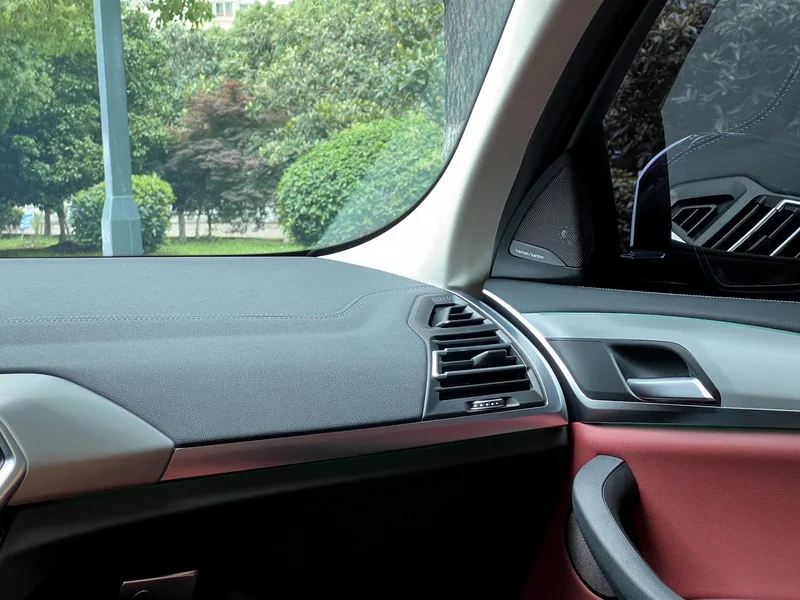 BMW X4 2022 xDrive 25i M Conjunto deportivo interior foto 18 BMW X4 2022 xDrive 25i M Conjunto deportivo interior foto 18