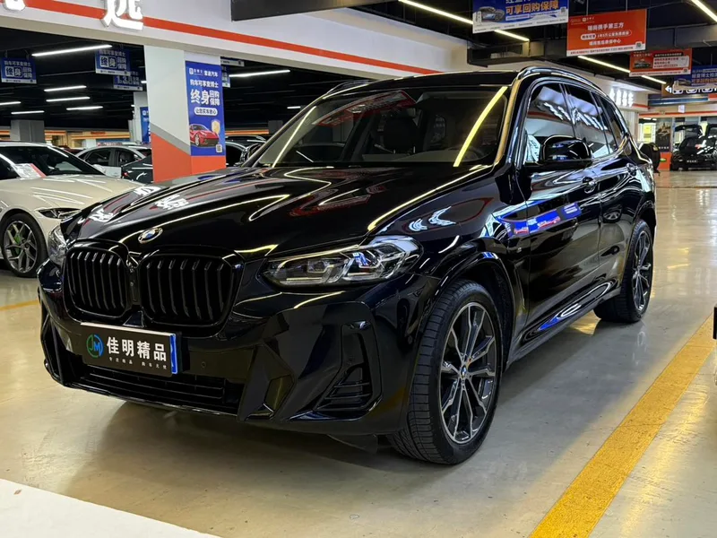 BMW X3 2022 xDrive30i Лидирующий M Ночной костюм экстерьер фото 1 BMW X3 2022 xDrive30i Лидирующий M Ночной костюм экстерьер фото 1