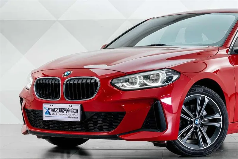BMW 1 Series 2021 Mise à jour 120i M Version sportive extérieur photo 2 BMW 1 Series 2021 Mise à jour 120i M Version sportive extérieur photo 2