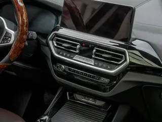 BMW X3 2022 xDrive25i M Спортивный костюм интерьер фото 13 BMW X3 2022 xDrive25i M Спортивный костюм интерьер фото 13