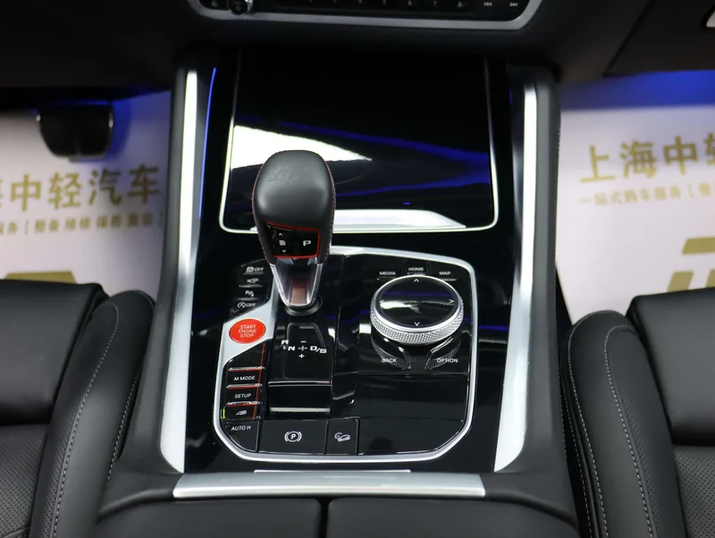 BMW X6 M 2021 X6 M interior foto 14 BMW X6 M 2021 X6 M interior foto 14