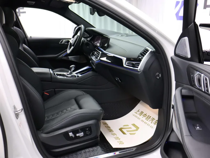 BMW X6 M 2021 X6 M interior foto 19 BMW X6 M 2021 X6 M interior foto 19