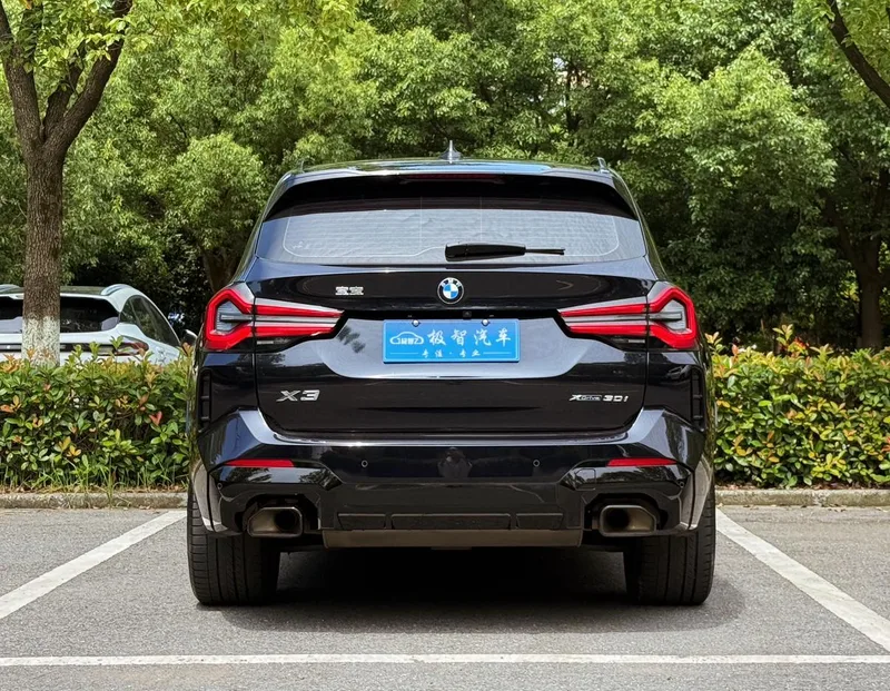 BMW X3 2022 xDrive30i Лидирующий M Ночной костюм экстерьер фото 6