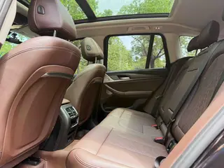 BMW X3 2022 xDrive30i Лидирующий M Ночной костюм интерьер фото 11