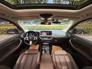 BMW X3 2022 xDrive30i Лидирующий M Ночной костюм интерьер фото 12