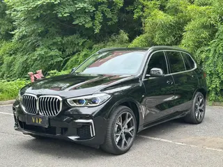 BMW X5 2022 xDrive 30Li M Sports suit