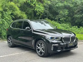 BMW X5 2022 xDrive 30Li M Sports suit exterior photo 3 BMW X5 2022 xDrive 30Li M Sports suit exterior photo 3