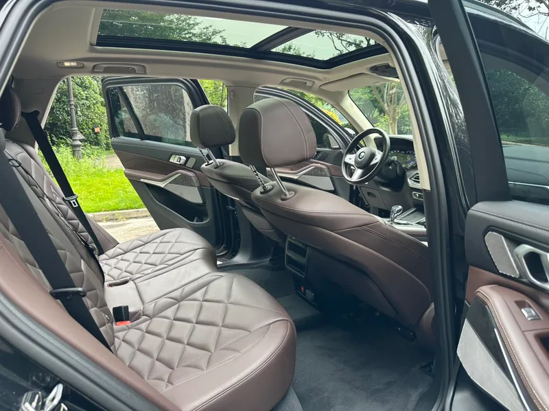 BMW X5 2022 xDrive 30Li M Sports suit interior photo 13 BMW X5 2022 xDrive 30Li M Sports suit interior photo 13