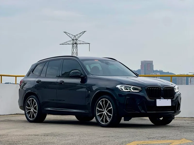 BMW X3 2023 xDrive30i Líder M Traje de noche Yao exterior foto 3 BMW X3 2023 xDrive30i Líder M Traje de noche Yao exterior foto 3