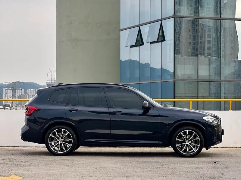 BMW X3 2023 xDrive30i Líder M Traje de noche Yao exterior foto 8 BMW X3 2023 xDrive30i Líder M Traje de noche Yao exterior foto 8