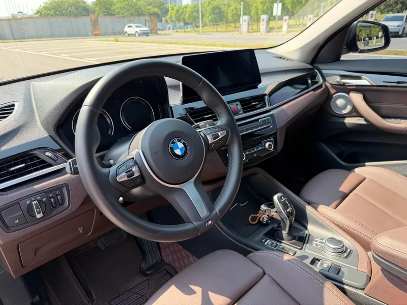 BMW X1 2022 sDrive25Li Leading Type exterior photo 6 BMW X1 2022 sDrive25Li Leading Type exterior photo 6