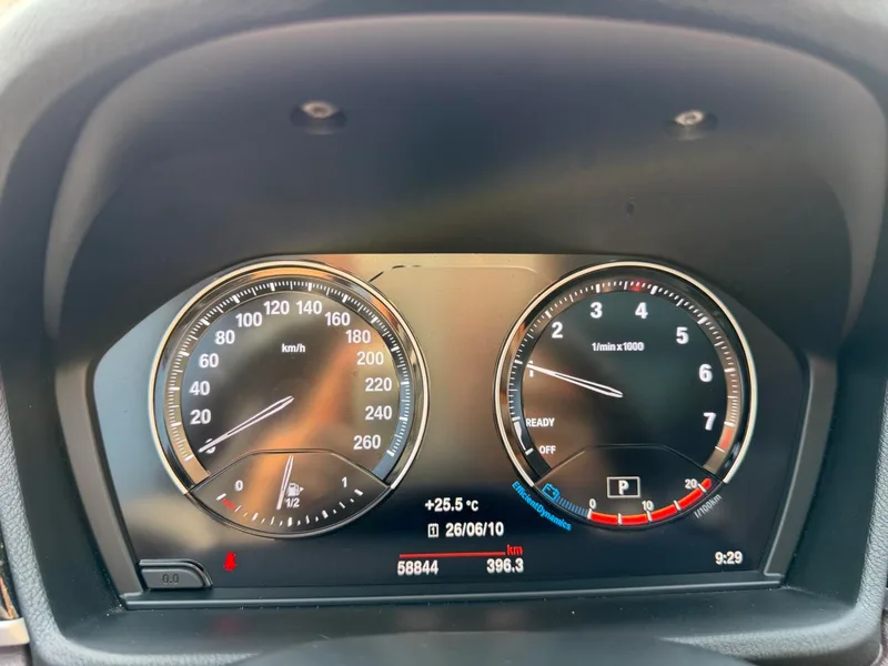 BMW X1 2022 sDrive25Li Leading Type interior photo 11 BMW X1 2022 sDrive25Li Leading Type interior photo 11