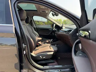 BMW X1 2022 sDrive25Li Leading Type interior photo 15 BMW X1 2022 sDrive25Li Leading Type interior photo 15