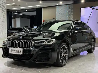 BMW 5 Series 2023 530Li Лидирующий M Спортивный костюм