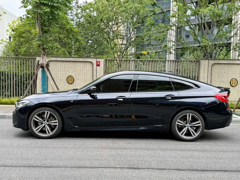 BMW 6 Series GT 2021 Reforma 630i M Conjunto deportivo exterior foto 2