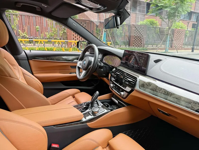 BMW 6 Series GT 2021 Reforma 630i M Conjunto deportivo interior foto 8