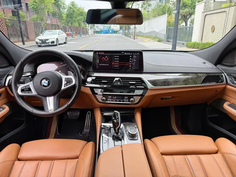 BMW 6 Series GT 2021 Reforma 630i M Conjunto deportivo interior foto 9