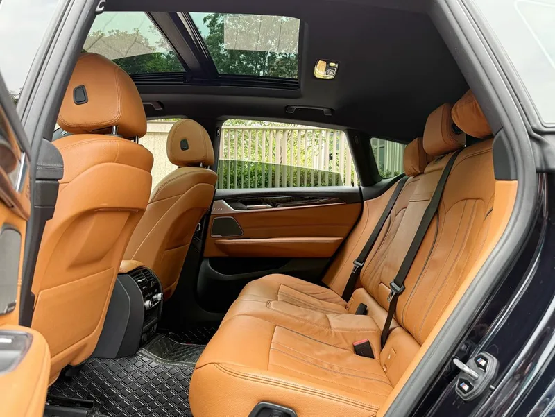 BMW 6 Series GT 2021 Reforma 630i M Conjunto deportivo interior foto 10