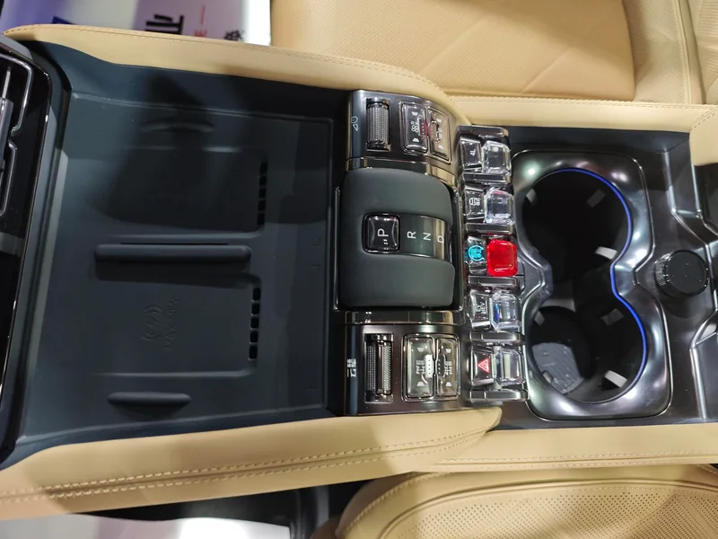 Fangchengbao Leopard 5 2023 Cloud Canyon Ultimate Edition interior photo 10 Fangchengbao Leopard 5 2023 Cloud Canyon Ultimate Edition interior photo 10