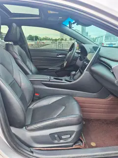 Toyota Avalon 2022 2.0L Luxury Edition interior photo 11 Toyota Avalon 2022 2.0L Luxury Edition interior photo 11
