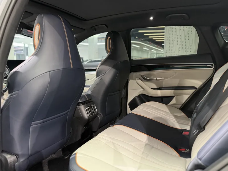 BYD Song PLUS DM 2023 DM-i Champion Edition 110KM Flagship interior photo 10 BYD Song PLUS DM 2023 DM-i Champion Edition 110KM Flagship interior photo 10