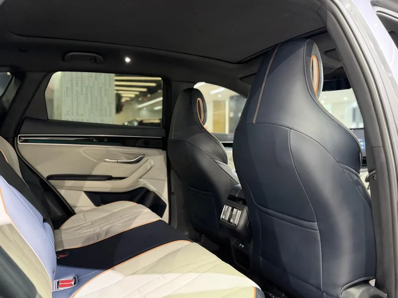 BYD Song PLUS DM 2023 DM-i Champion Edition 110KM Flagship interior photo 12 BYD Song PLUS DM 2023 DM-i Champion Edition 110KM Flagship interior photo 12