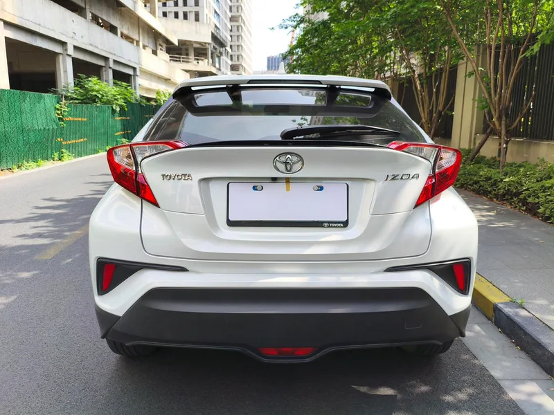 Toyota IZOA 2021 2.0L Versión Yichi exterior foto 6 Toyota IZOA 2021 2.0L Versión Yichi exterior foto 6