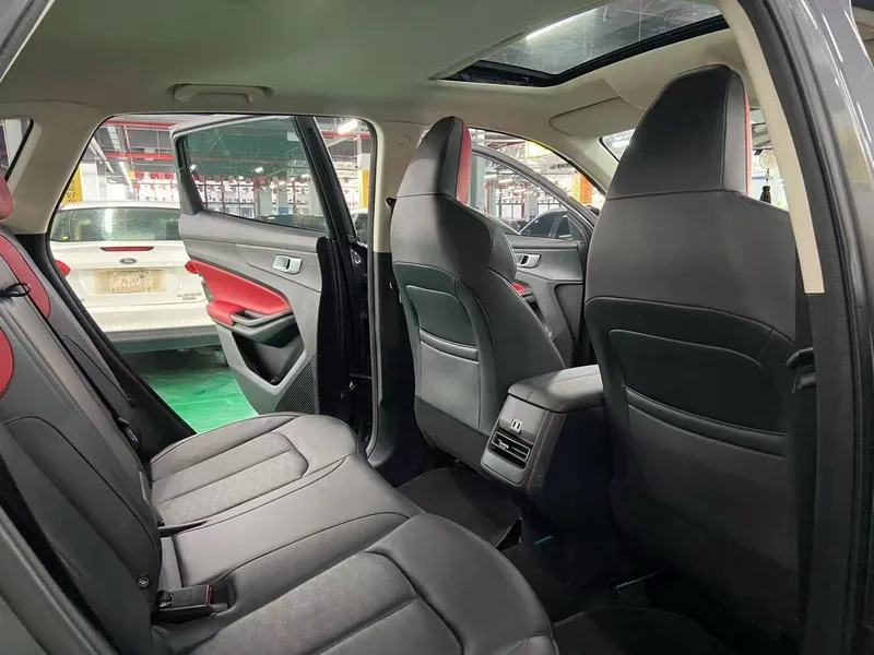 Changan CS55 PLUS 2023 Second generation 1.5T DCT Light Year Edition exterior photo 6
