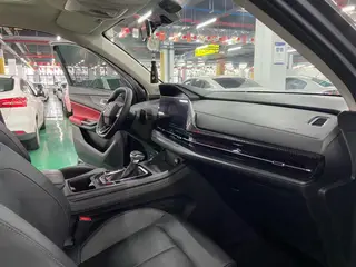 Changan CS55 PLUS 2023 Second generation 1.5T DCT Light Year Edition interior photo 7