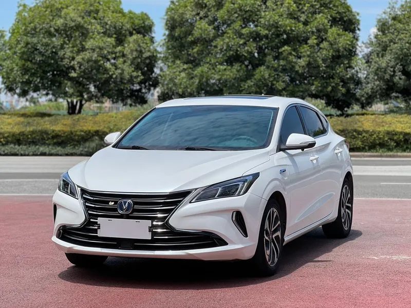 Changan Eado XT 2018 1.6L GDI Automatic trend type China V exterior photo 1 Changan Eado XT 2018 1.6L GDI Automatic trend type China V exterior photo 1