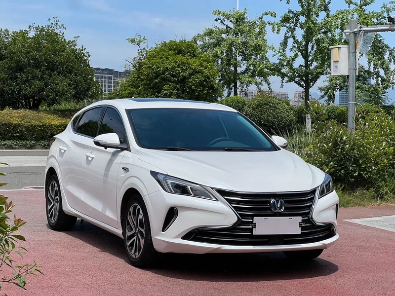 Changan Eado XT 2018 1.6L GDI Automatic trend type China V exterior photo 2 Changan Eado XT 2018 1.6L GDI Automatic trend type China V exterior photo 2