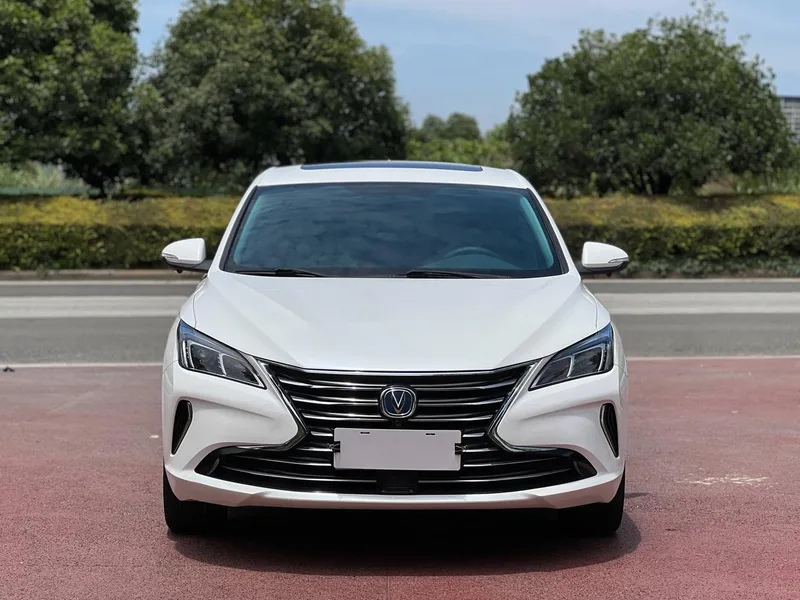 Changan Eado XT 2018 1.6L GDI Automatic trend type China V exterior photo 3 Changan Eado XT 2018 1.6L GDI Automatic trend type China V exterior photo 3