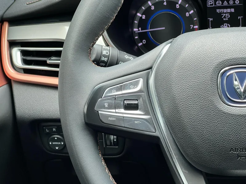 Changan Eado XT 2018 1.6L GDI Automatic trend type China V interior photo 19 Changan Eado XT 2018 1.6L GDI Automatic trend type China V interior photo 19