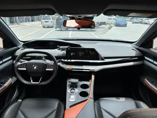 Changan UNI-V 2022 1.5T Premium Trim interior photo 16 Changan UNI-V 2022 1.5T Premium Trim interior photo 16