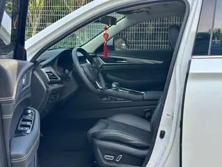 Changan CS85 COUPE 2019 1.5T Type Version interior photo 9 Changan CS85 COUPE 2019 1.5T Type Version interior photo 9