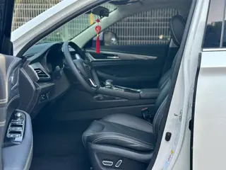 Changan CS85 COUPE 2019 1.5T Type Version interior photo 10 Changan CS85 COUPE 2019 1.5T Type Version interior photo 10