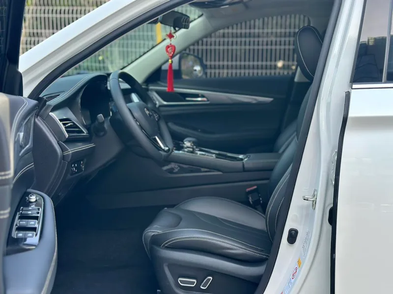 Changan CS85 COUPE 2019 1.5T Type Version interior photo 10 Changan CS85 COUPE 2019 1.5T Type Version interior photo 10