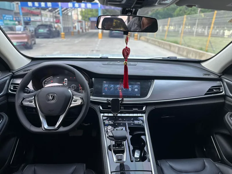 Changan CS85 COUPE 2019 1.5T Type Version interior photo 13 Changan CS85 COUPE 2019 1.5T Type Version interior photo 13
