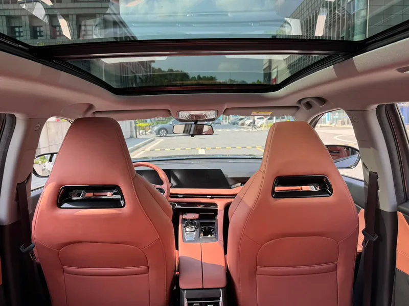 Changan CS75 PLUS 2023 Third generation 1.5T Automatic Deluxe interior photo 12 Changan CS75 PLUS 2023 Third generation 1.5T Automatic Deluxe interior photo 12