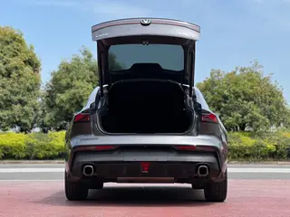 Changan UNI-V 2023 1.5T Премиальная комплектация экстерьер фото 9