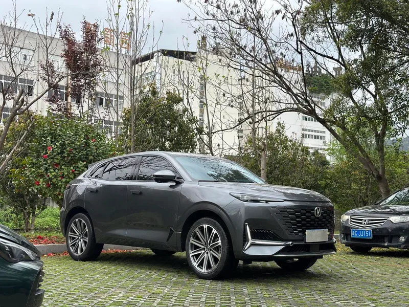 Changan UNI-K 2021 2.0T Premium Trim exterior photo 3