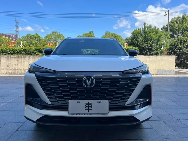 Changan CS55 PLUS 2021 Versión de la ballena azul 1.5T DCT Acabado premium exterior foto 2 Changan CS55 PLUS 2021 Versión de la ballena azul 1.5T DCT Acabado premium exterior foto 2